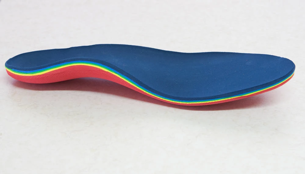 Ορθωτικό πέλμα για τη θεραπεία βλαισοπλατυποδίας